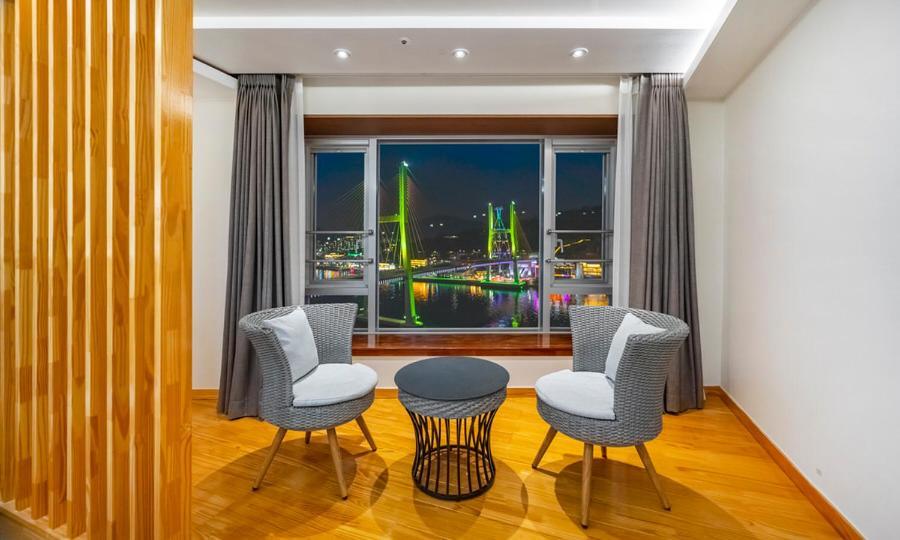 Yeosu Hotel Haven Экстерьер фото