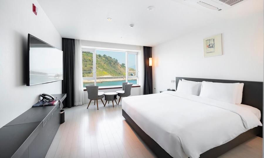 Yeosu Hotel Haven Экстерьер фото